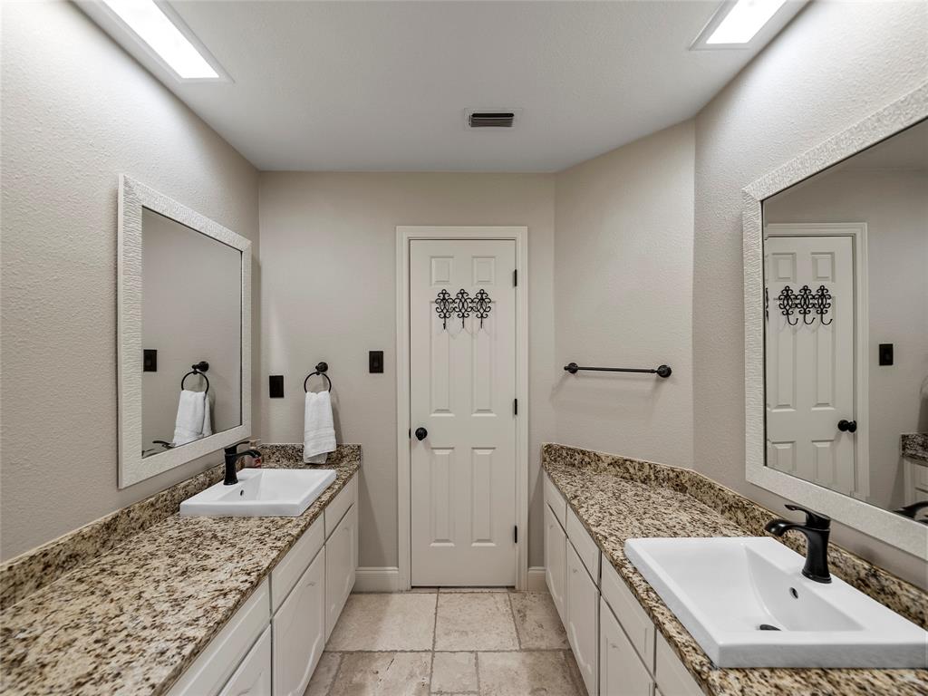 McKinney, Texas, 75072, United States, 3 Bedrooms Bedrooms, ,3 BathroomsBathrooms,Residential,For Sale,1988343