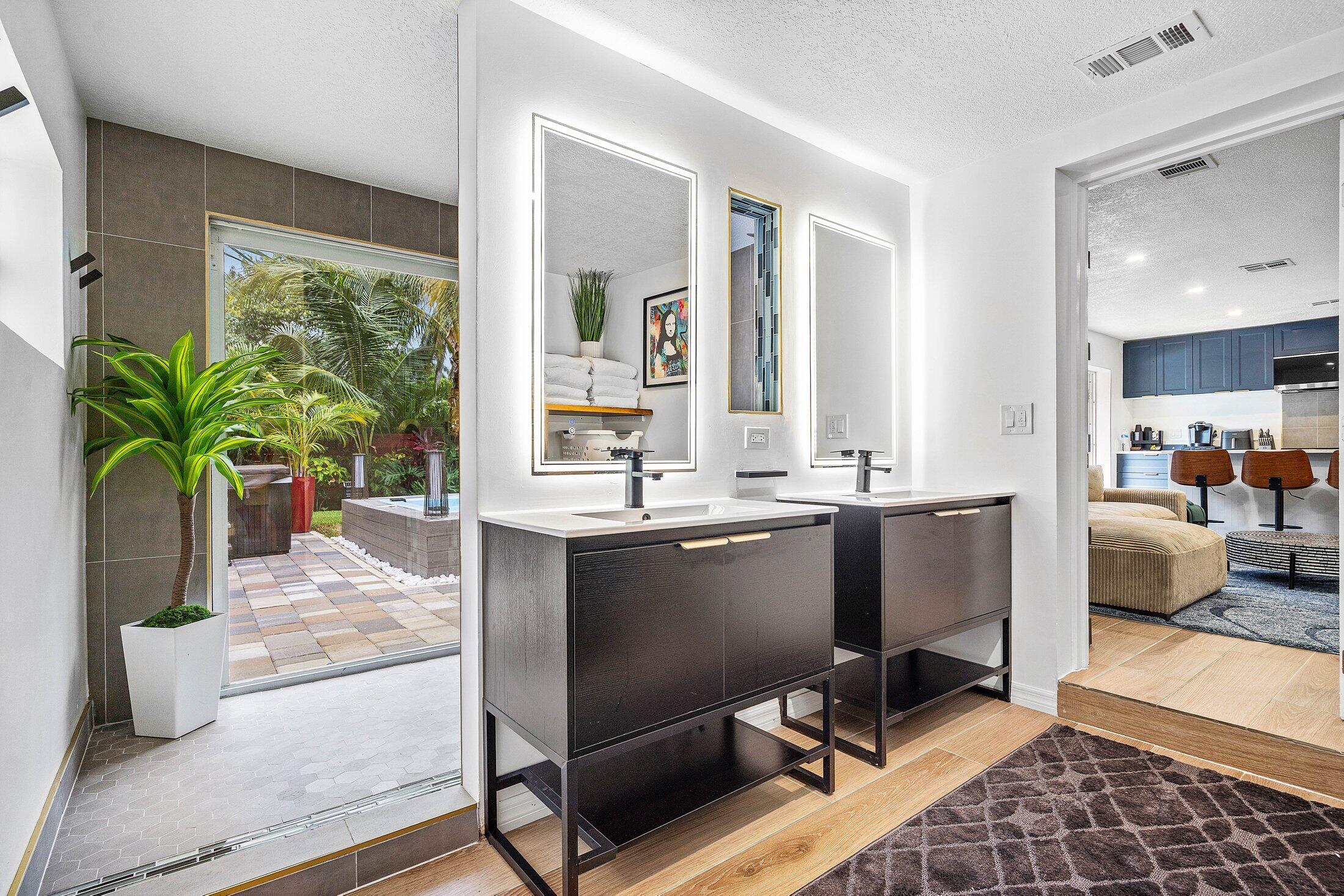 Fort Lauderdale, Florida, 33306, United States, 3 Bedrooms Bedrooms, ,2 BathroomsBathrooms,Residential,For Sale,1938859