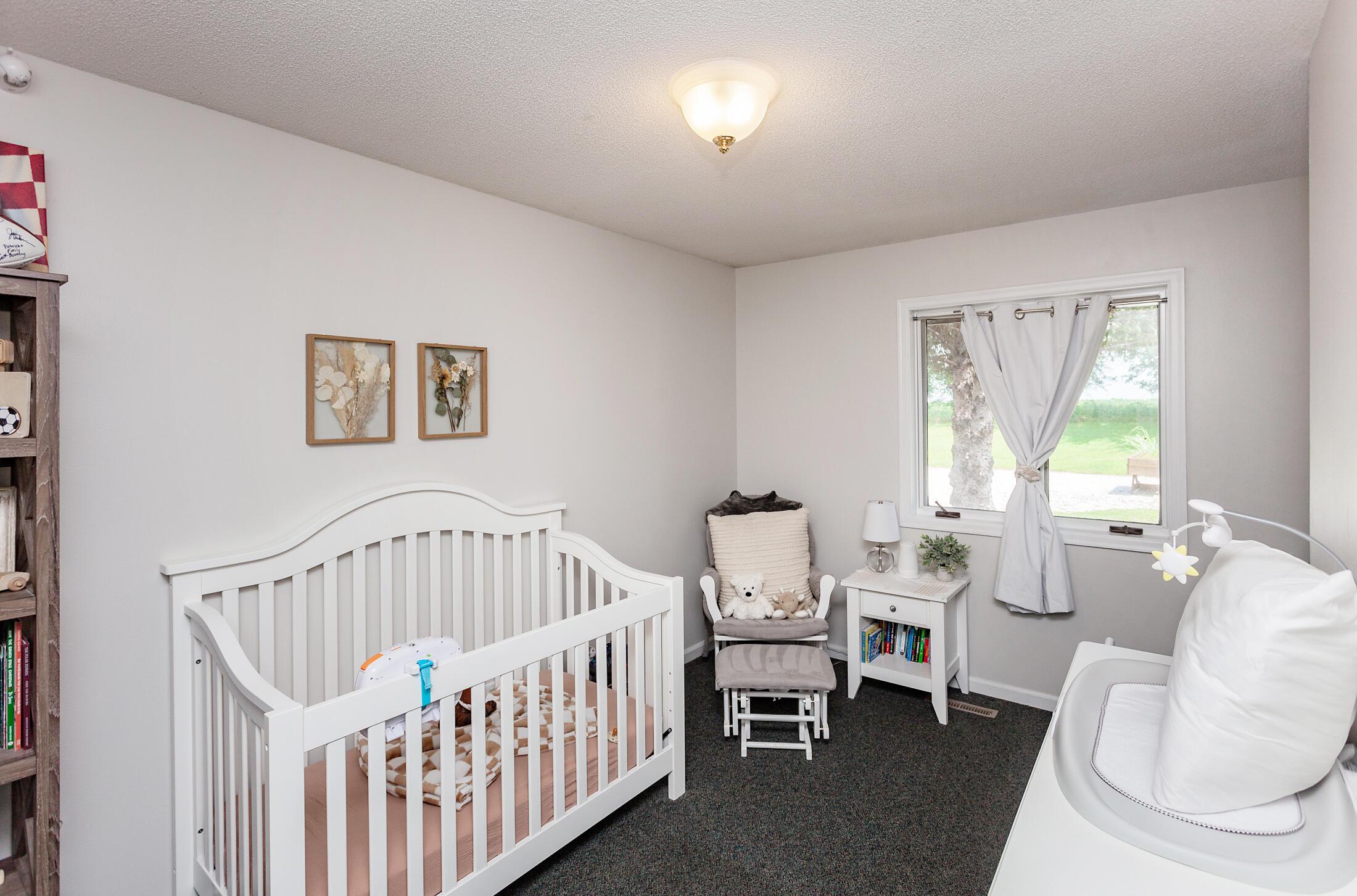 Kelley, Iowa, 50134, United States, 4 Bedrooms Bedrooms, ,2 BathroomsBathrooms,Residential,For Sale,1984612