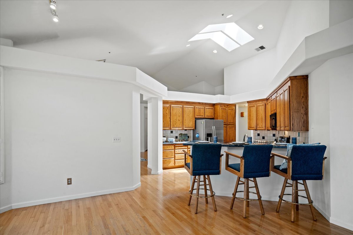 Salinas, California, 93908, United States, 3 Bedrooms Bedrooms, ,2 BathroomsBathrooms,Residential,For Sale,1914663