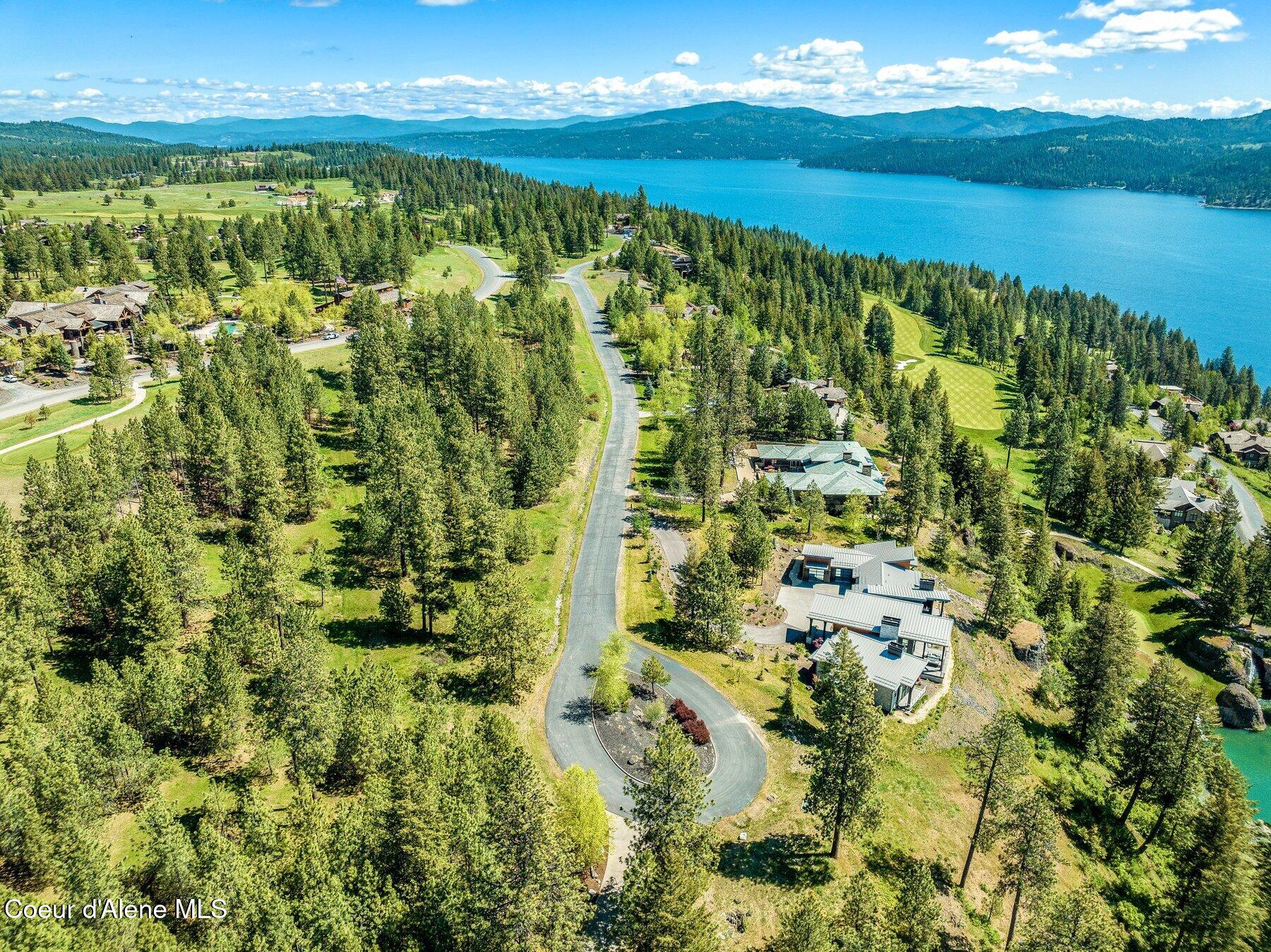 Coeur D'alene, Idaho, 83814, United States, 3 Bedrooms Bedrooms, ,2 BathroomsBathrooms,Residential,For Sale,1926176