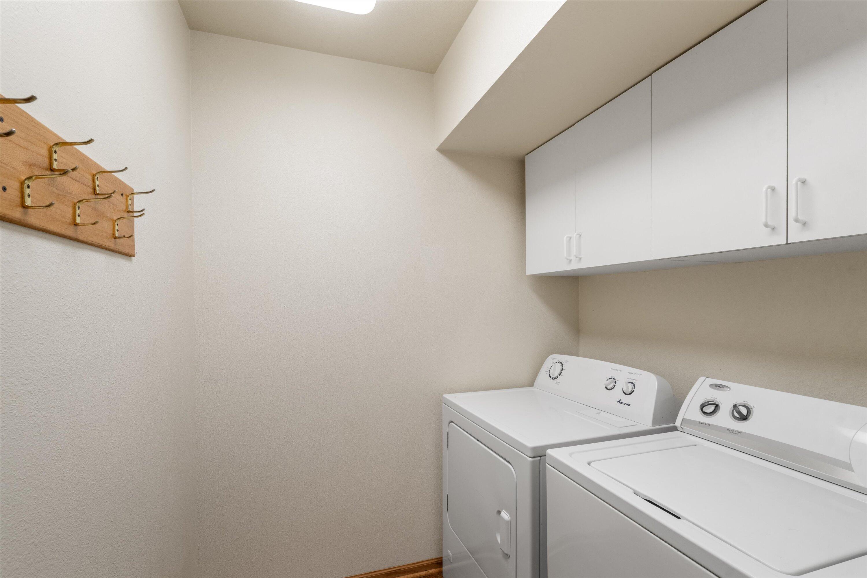 Oak Creek, Wisconsin, 53154, United States, 4 Bedrooms Bedrooms, ,4 BathroomsBathrooms,Residential,For Sale,2007520