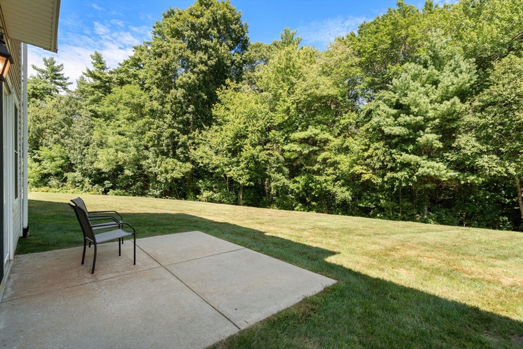 Kingston, Massachusetts, 02364, United States, 2 Bedrooms Bedrooms, ,3 BathroomsBathrooms,Residential,For Sale,1932418