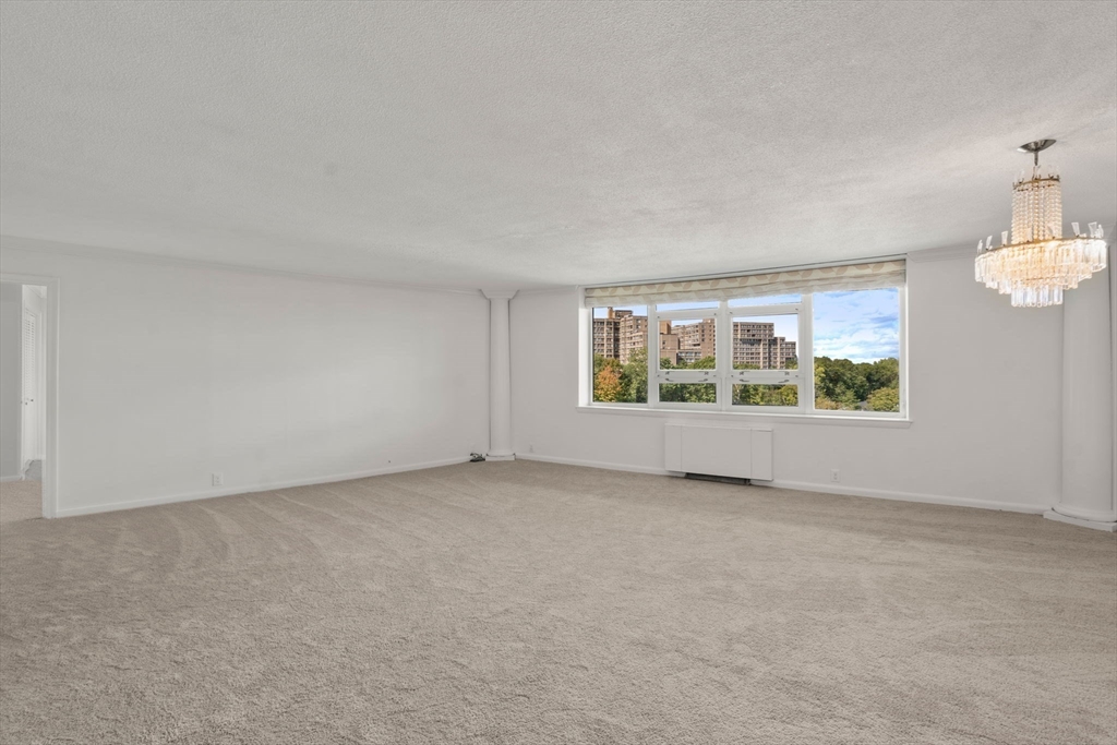 Newton, Massachusetts, 02467, United States, 1 Bedroom Bedrooms, ,2 BathroomsBathrooms,Residential,For Sale,1954764