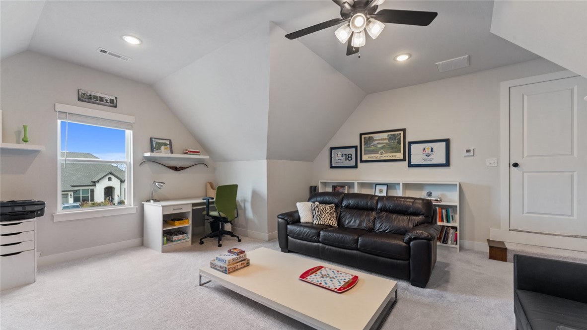 Bentonville, Arkansas, 72713, United States, 4 Bedrooms Bedrooms, ,3 BathroomsBathrooms,Residential,For Sale,1989403