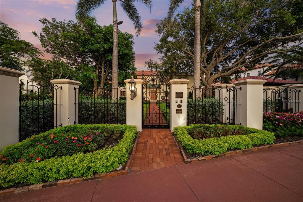 Sarasota, Florida, 34236, United States, 5 Bedrooms Bedrooms, ,7 BathroomsBathrooms,Residential,For Sale,1913430