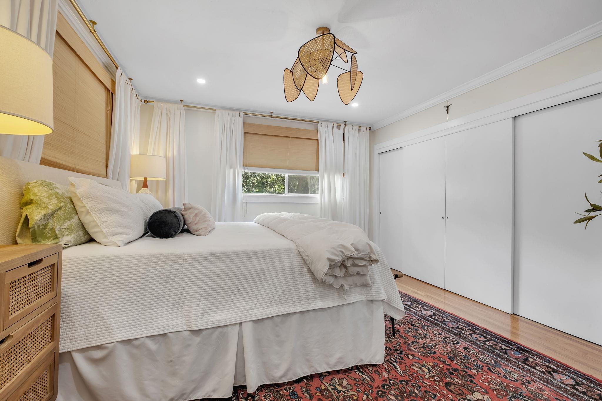 Tallahassee, Florida, 32308, United States, 4 Bedrooms Bedrooms, ,3 BathroomsBathrooms,Residential,For Sale,1965482