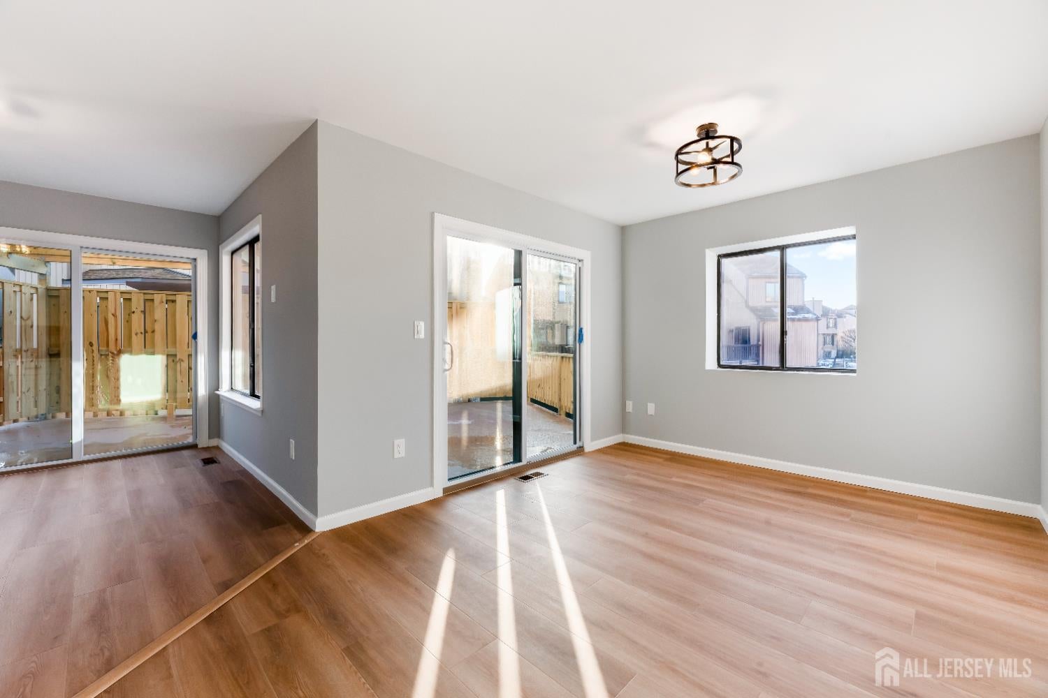 Old Bridge, New Jersey, 08857, United States, 3 Bedrooms Bedrooms, ,3 BathroomsBathrooms,Residential,For Sale,2010346