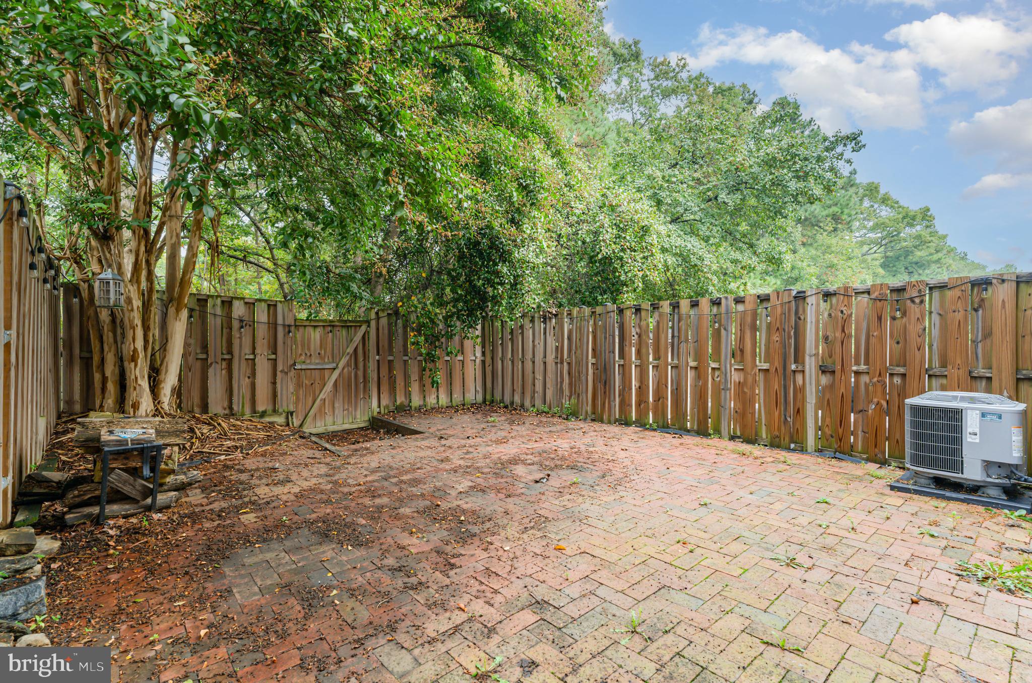 Lorton, Virginia, 22079, United States, 3 Bedrooms Bedrooms, ,4 BathroomsBathrooms,Residential,For Sale,1980016