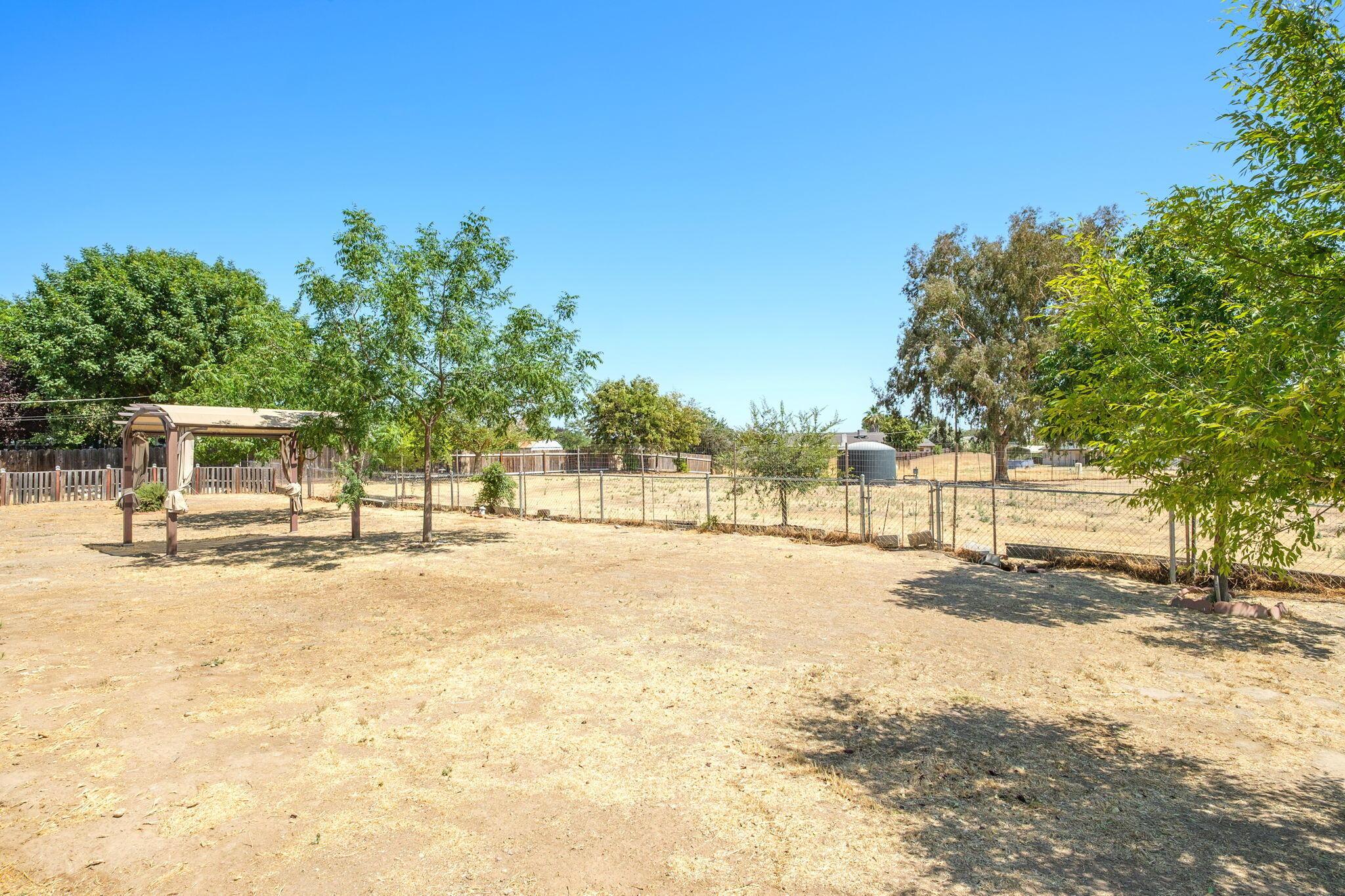 Madera, California, 93636, United States, 4 Bedrooms Bedrooms, ,3 BathroomsBathrooms,Residential,For Sale,1981366