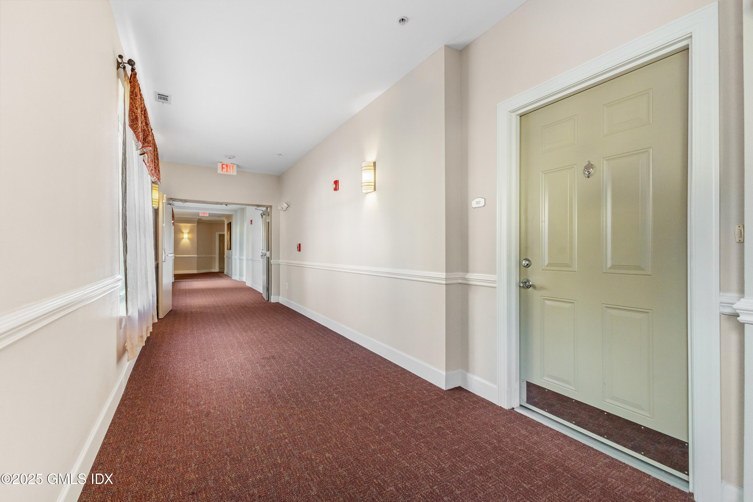 Stamford, Connecticut, 06902, United States, 2 Bedrooms Bedrooms, ,2 BathroomsBathrooms,Residential,For Sale,1947365