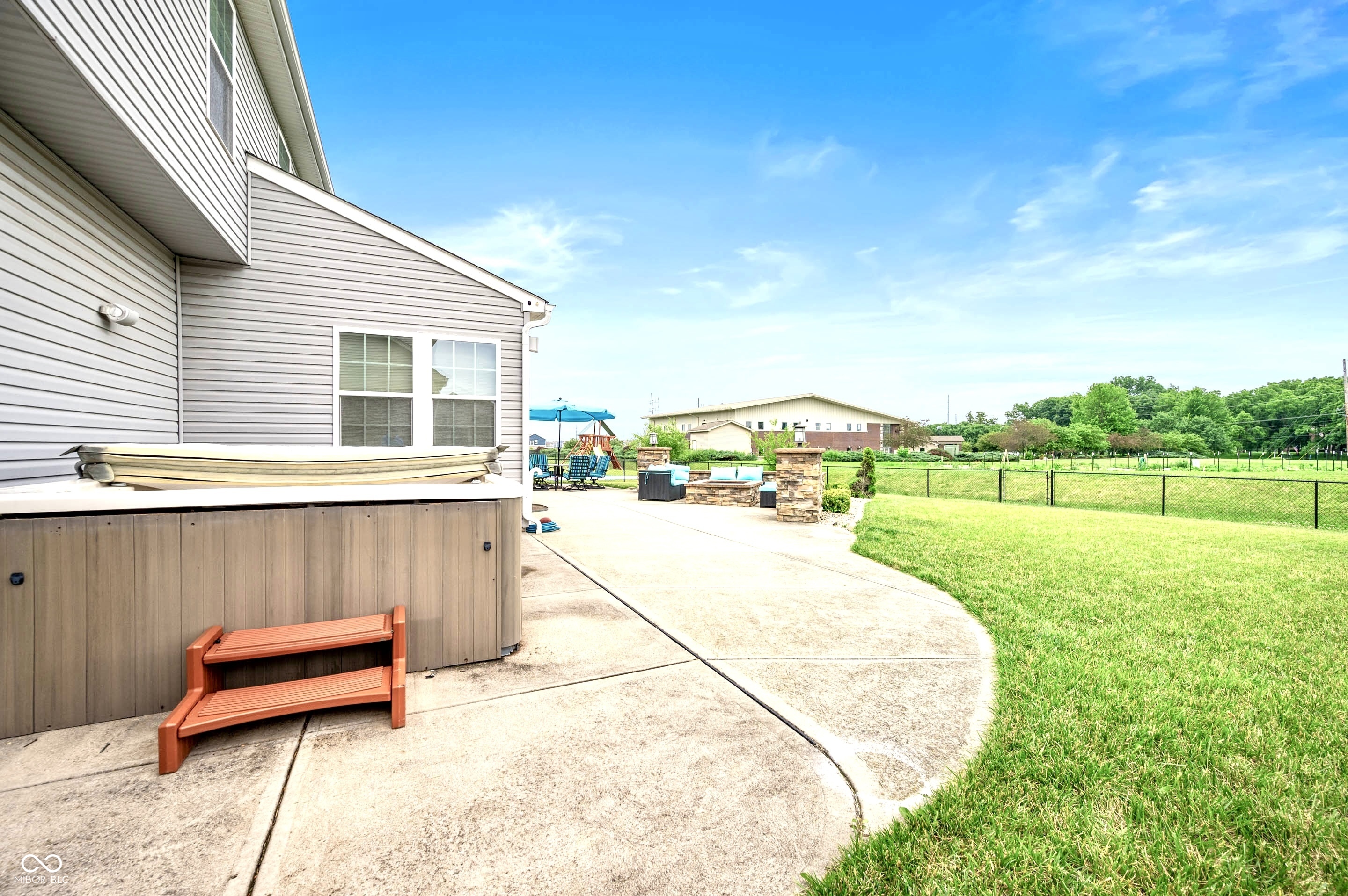 Greenwood, Indiana, 46143, United States, 5 Bedrooms Bedrooms, ,4 BathroomsBathrooms,Residential,For Sale,1879324