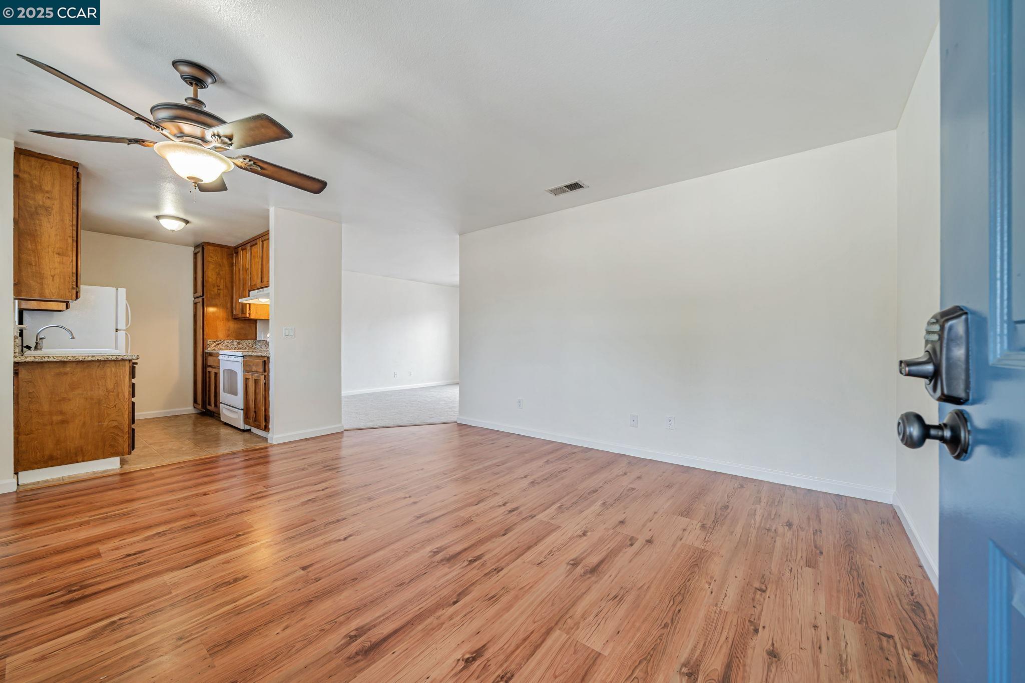 Pleasanton, California, 94566, United States, 1 Bedroom Bedrooms, ,1 BathroomBathrooms,Residential,For Sale,1897096