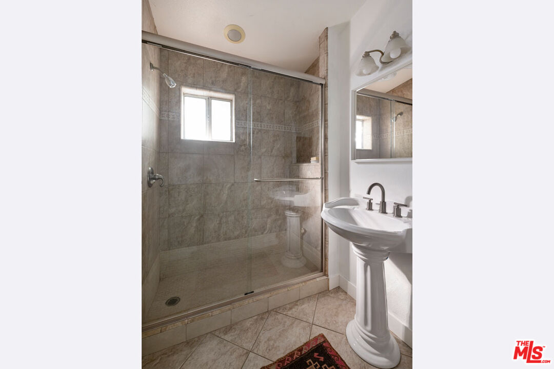 Los Angeles, California, 90039, United States, 3 Bedrooms Bedrooms, ,4 BathroomsBathrooms,Residential,For Sale,1924796