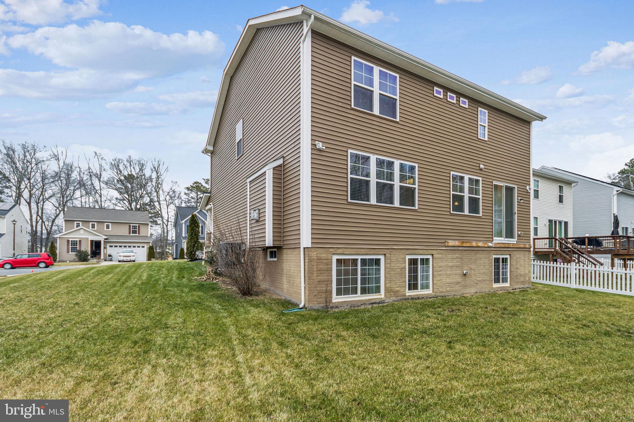 Ruther Glen, Virginia, 22546, United States, 4 Bedrooms Bedrooms, ,3 BathroomsBathrooms,Residential,For Sale,2008110