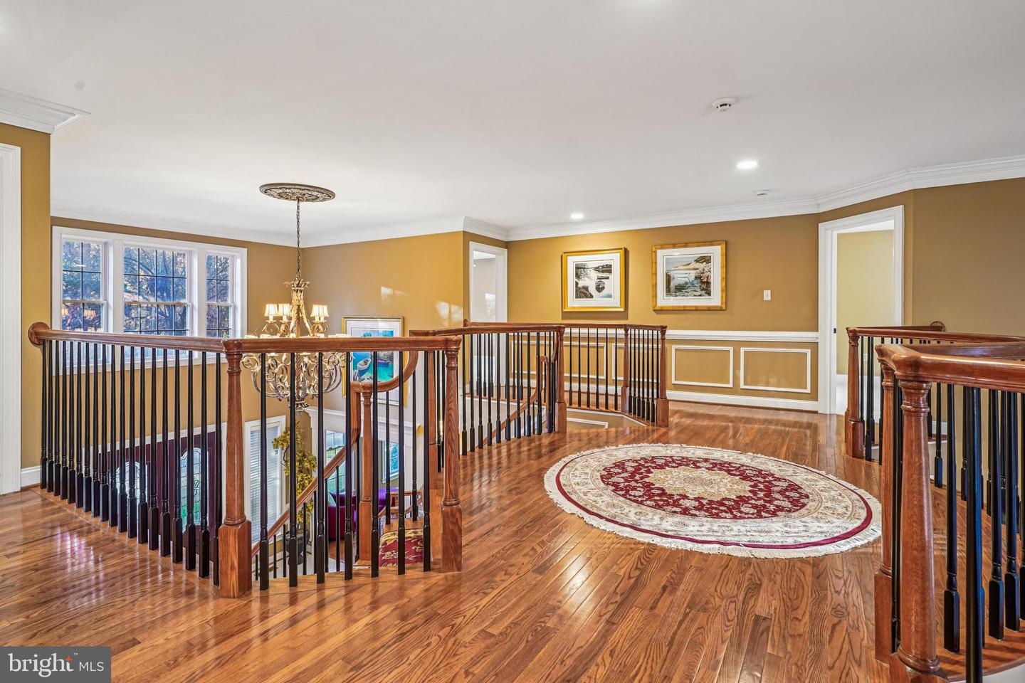 North Bethesda, Maryland, 20852, United States, 5 Bedrooms Bedrooms, ,5 BathroomsBathrooms,Residential,For Sale,1991971