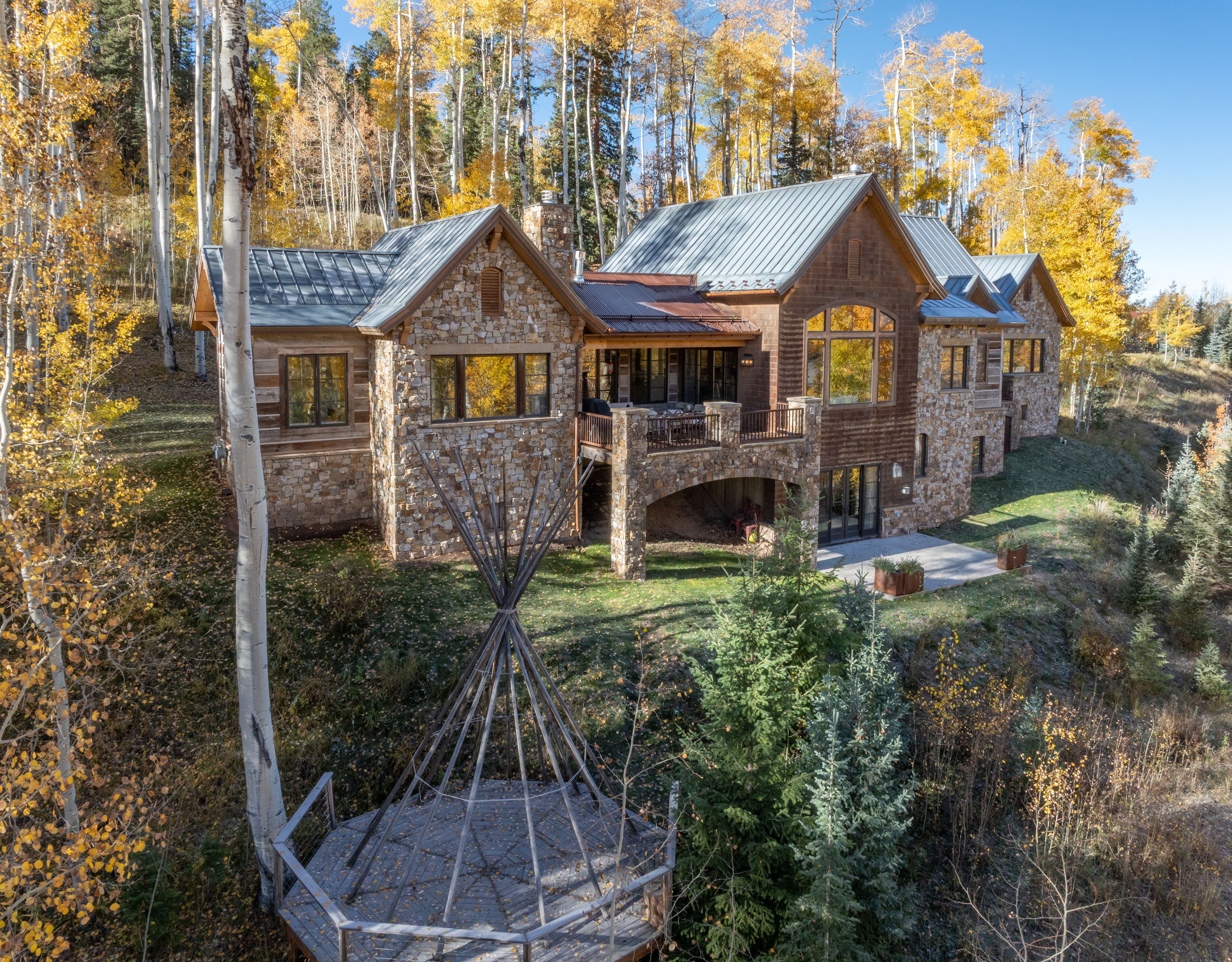  Set Among The Aspens On Just Over An Acre - 物件實景