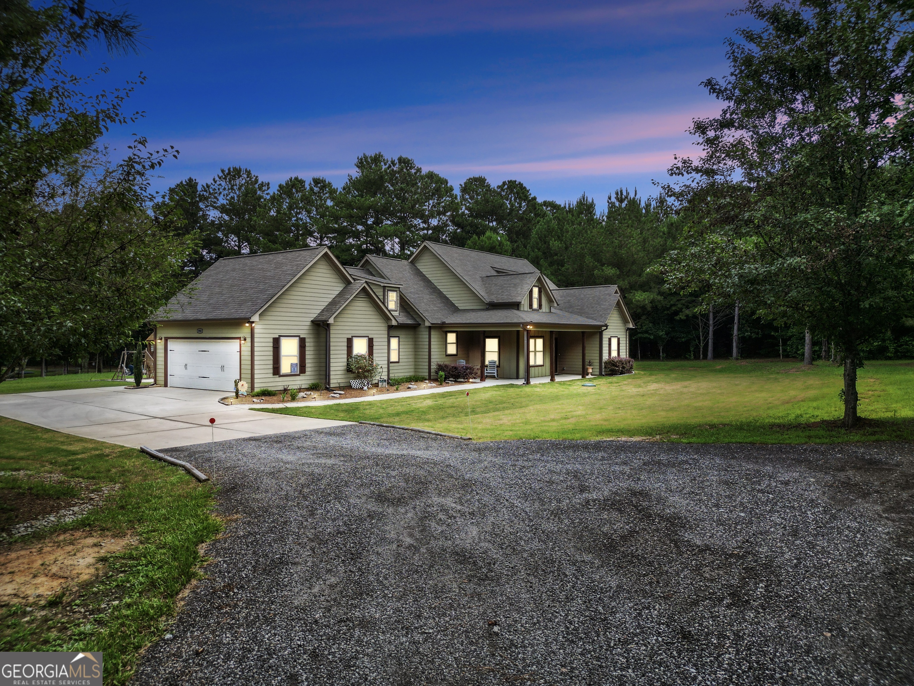 Griffin, Georgia, 30223, United States, 3 Bedrooms Bedrooms, ,3 BathroomsBathrooms,Residential,For Sale,2009232