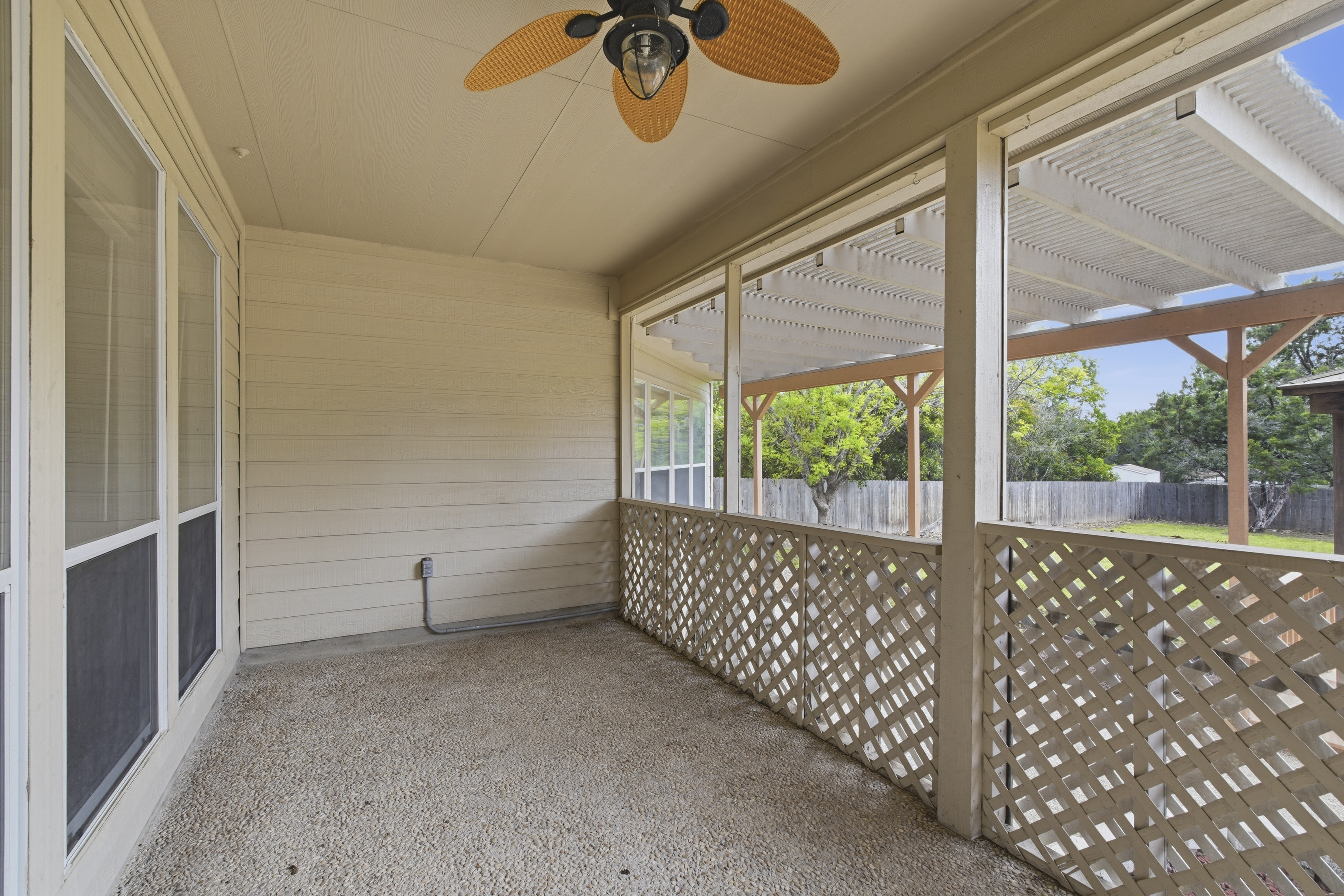  Spacious Helotes Retreat on .41 Acre - 物件實景