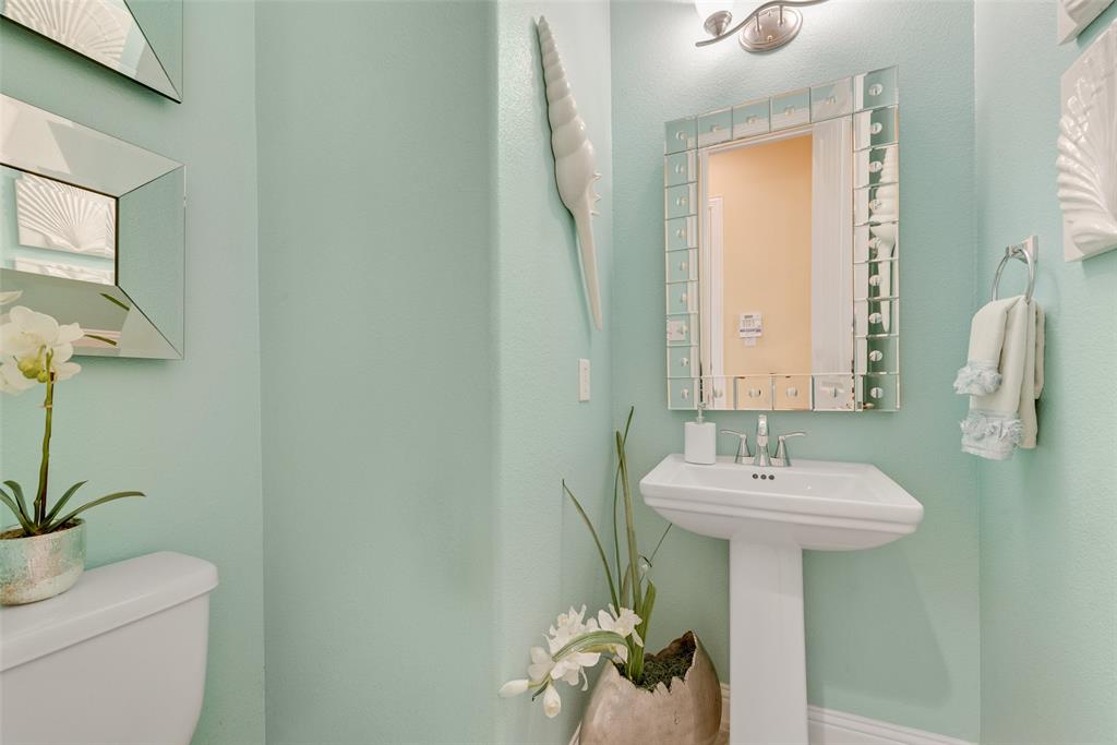 Dallas, Texas, 75236, United States, 4 Bedrooms Bedrooms, ,3 BathroomsBathrooms,Residential,For Sale,1944887