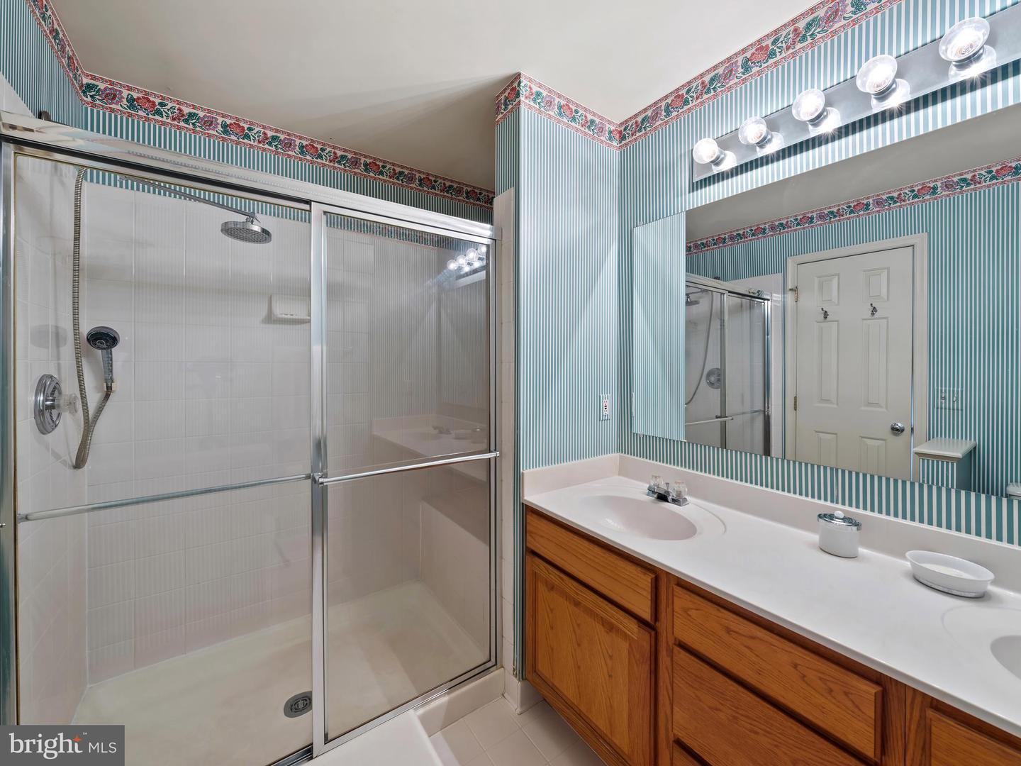 Reston, Virginia, 20190, United States, 3 Bedrooms Bedrooms, ,4 BathroomsBathrooms,Residential,For Sale,1901869