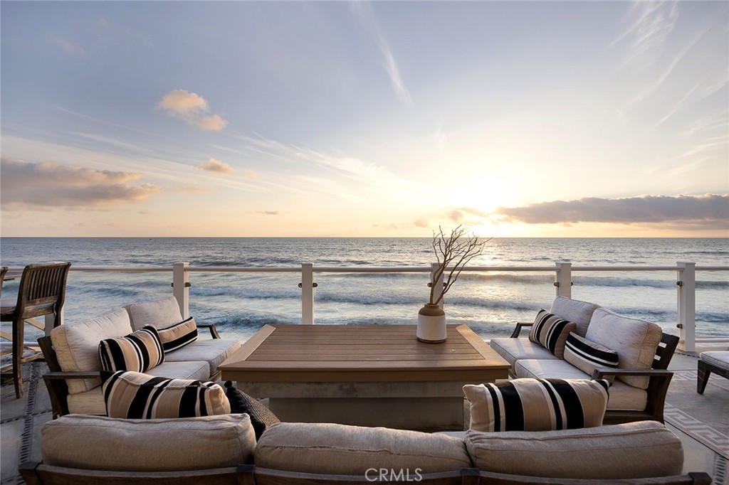Dana Point, California, 92624, United States, 4 Bedrooms Bedrooms, ,5 BathroomsBathrooms,Residential,For Sale,1739161