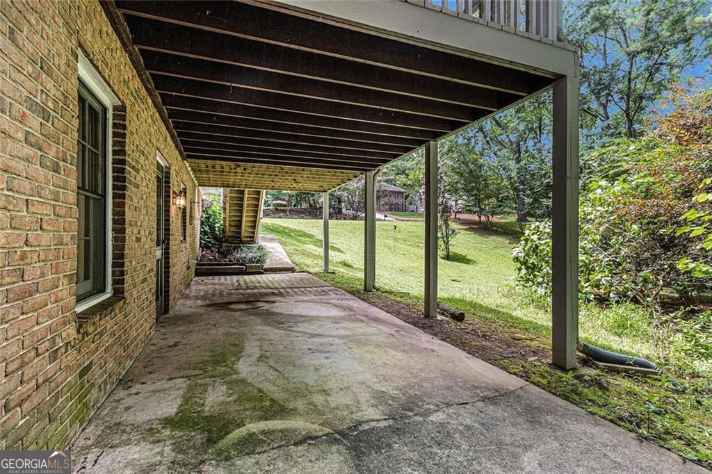 Roswell, Georgia, 30075, United States, 6 Bedrooms Bedrooms, ,4 BathroomsBathrooms,Residential,For Sale,1910371