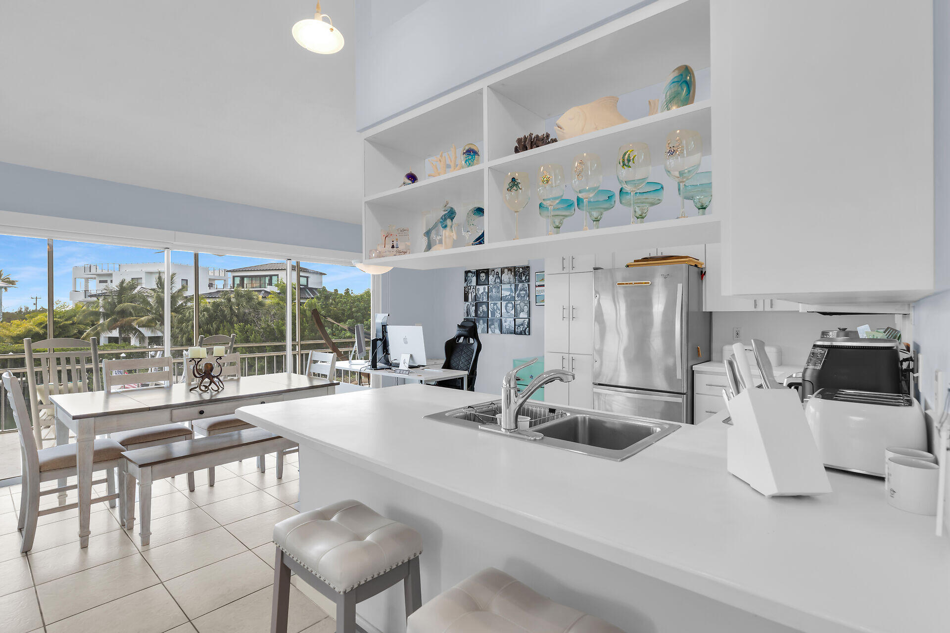 MARATHON, Florida, 33050, United States, 3 Bedrooms Bedrooms, ,2 BathroomsBathrooms,Residential,For Sale,2002078