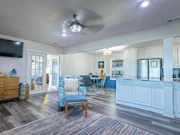 Possum Kingdom Lake, Texas, 76449, United States, 3 Bedrooms Bedrooms, ,2 BathroomsBathrooms,Residential,For Sale,1976028