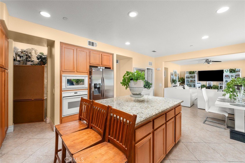 San Bernardino, California, 92407, United States, 5 Bedrooms Bedrooms, ,3 BathroomsBathrooms,Residential,For Sale,1981349