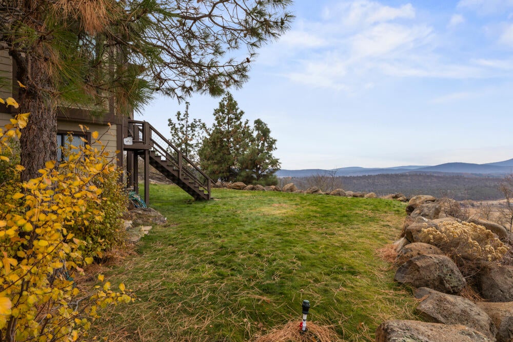 Klamath Falls, Oregon, 97601, United States, 4 Bedrooms Bedrooms, ,3 BathroomsBathrooms,Residential,For Sale,1987766