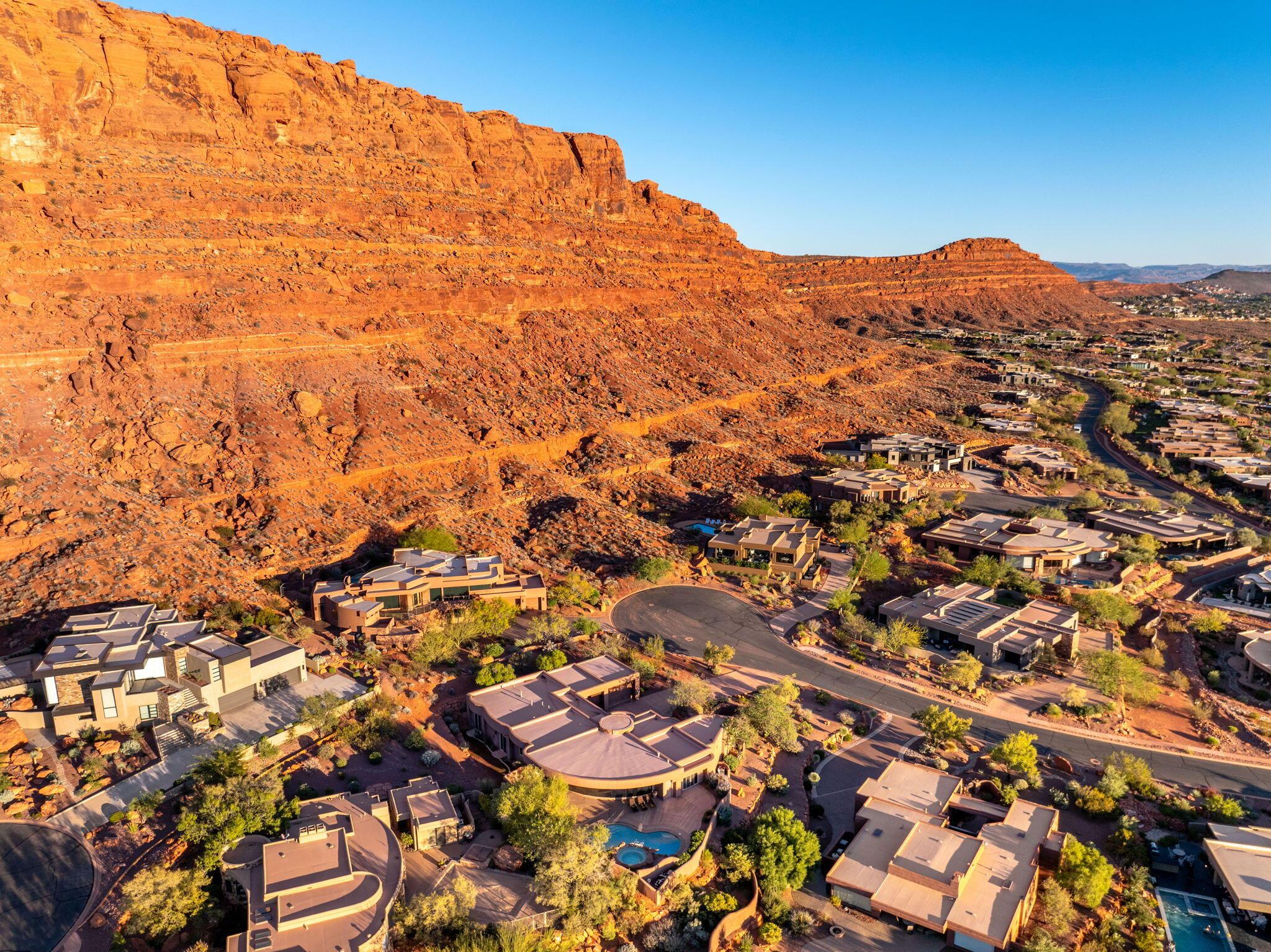 St George, Utah, 84770, United States, 4 Bedrooms Bedrooms, ,5 BathroomsBathrooms,Residential,For Sale,1976696