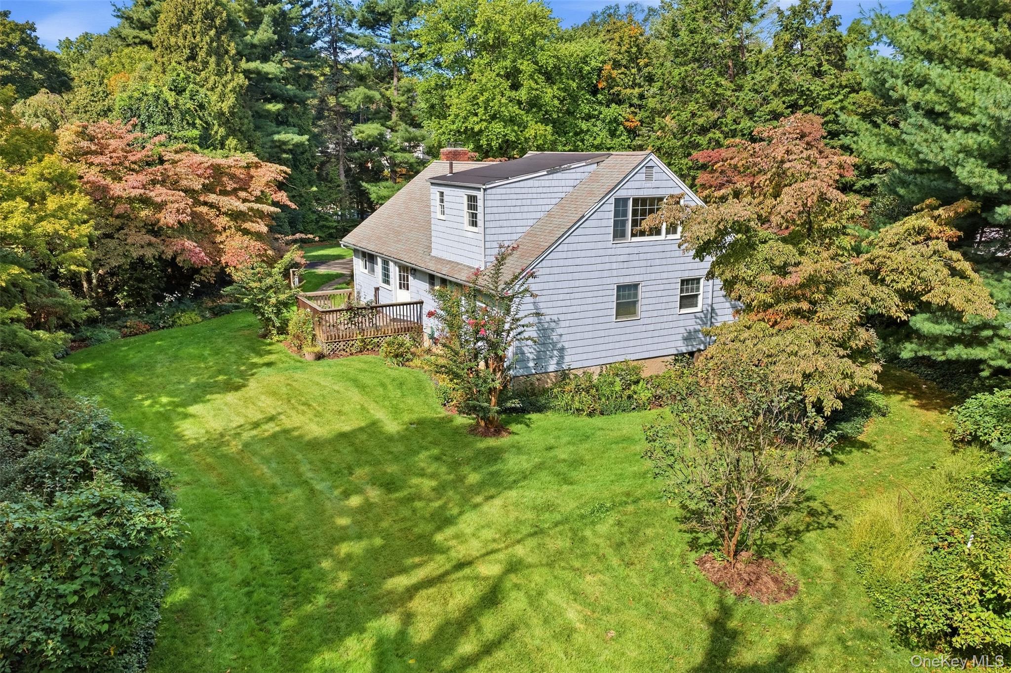  174 Flower Hill Road, Halesite, NY, 11743 - 物件實景