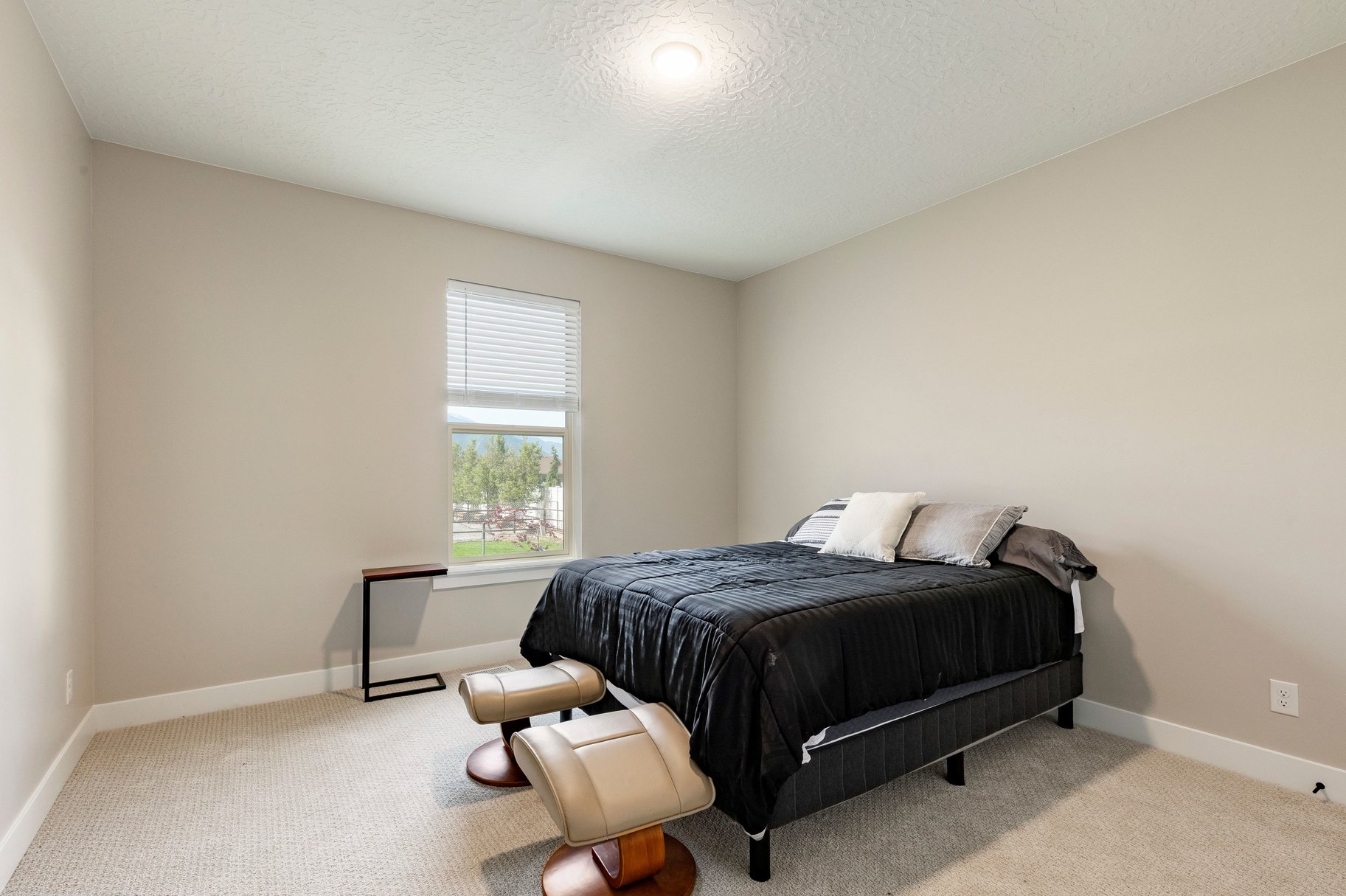  Single-Level Living with Stunning Mapleton Mountain Views - 物件實景