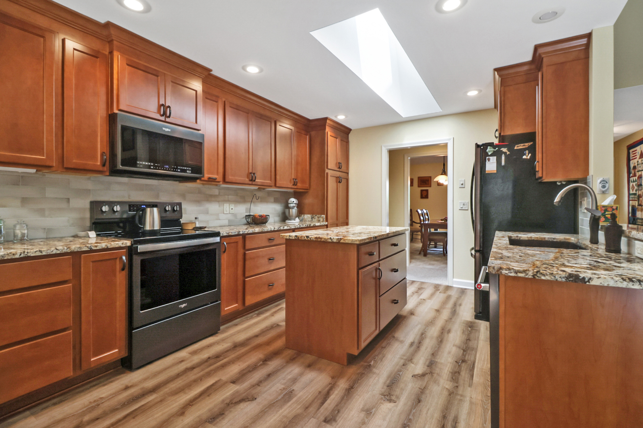 Crossville, Tennessee, 38558, United States, 3 Bedrooms Bedrooms, ,2 BathroomsBathrooms,Residential,For Sale,1975656