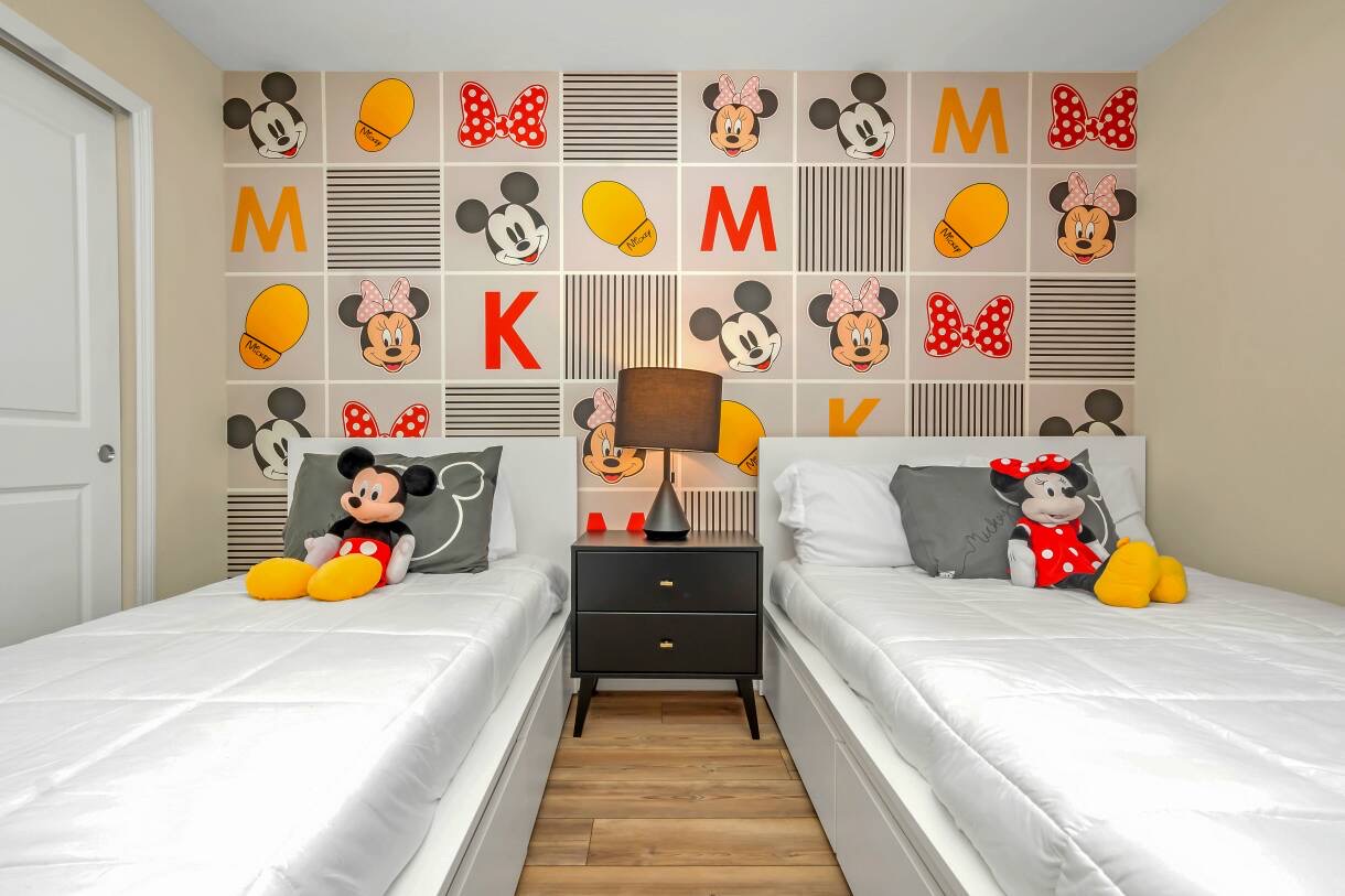 Davenport, Florida, 33897, United States, 5 Bedrooms Bedrooms, ,4 BathroomsBathrooms,Residential,For Sale,1975950