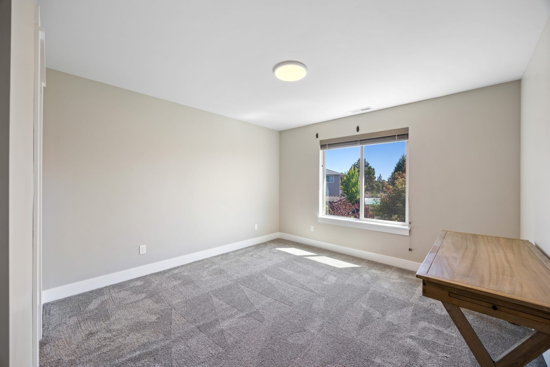  2350 NE Purcell Court Bend, OR 97701 - 物件實景