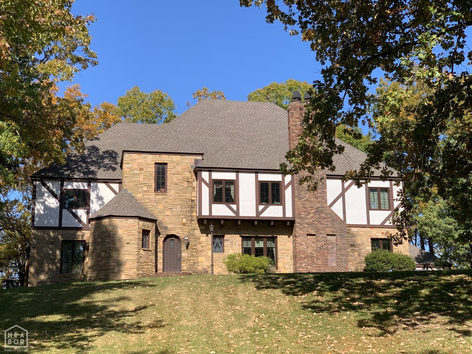 Wynne, Arkansas, 72396, United States, 4 Bedrooms Bedrooms, ,5 BathroomsBathrooms,Residential,For Sale,1979958