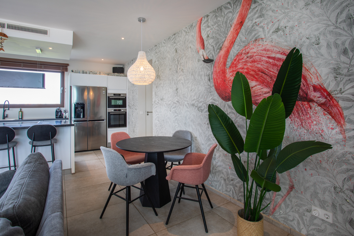 Jan Sofat, CW, 2 Bedrooms Bedrooms, ,2 BathroomsBathrooms,Residential,For Sale,1752587