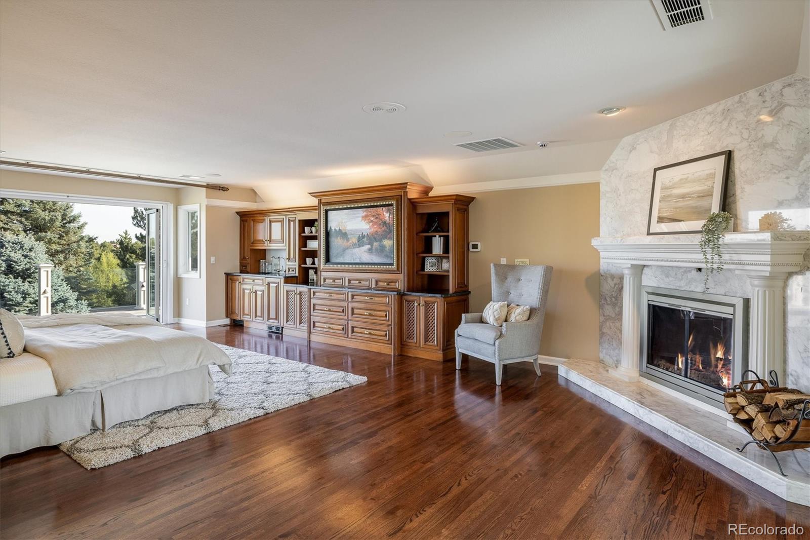 Centennial, Colorado, 80016, United States, 6 Bedrooms Bedrooms, ,4 BathroomsBathrooms,Residential,For Sale,1940890