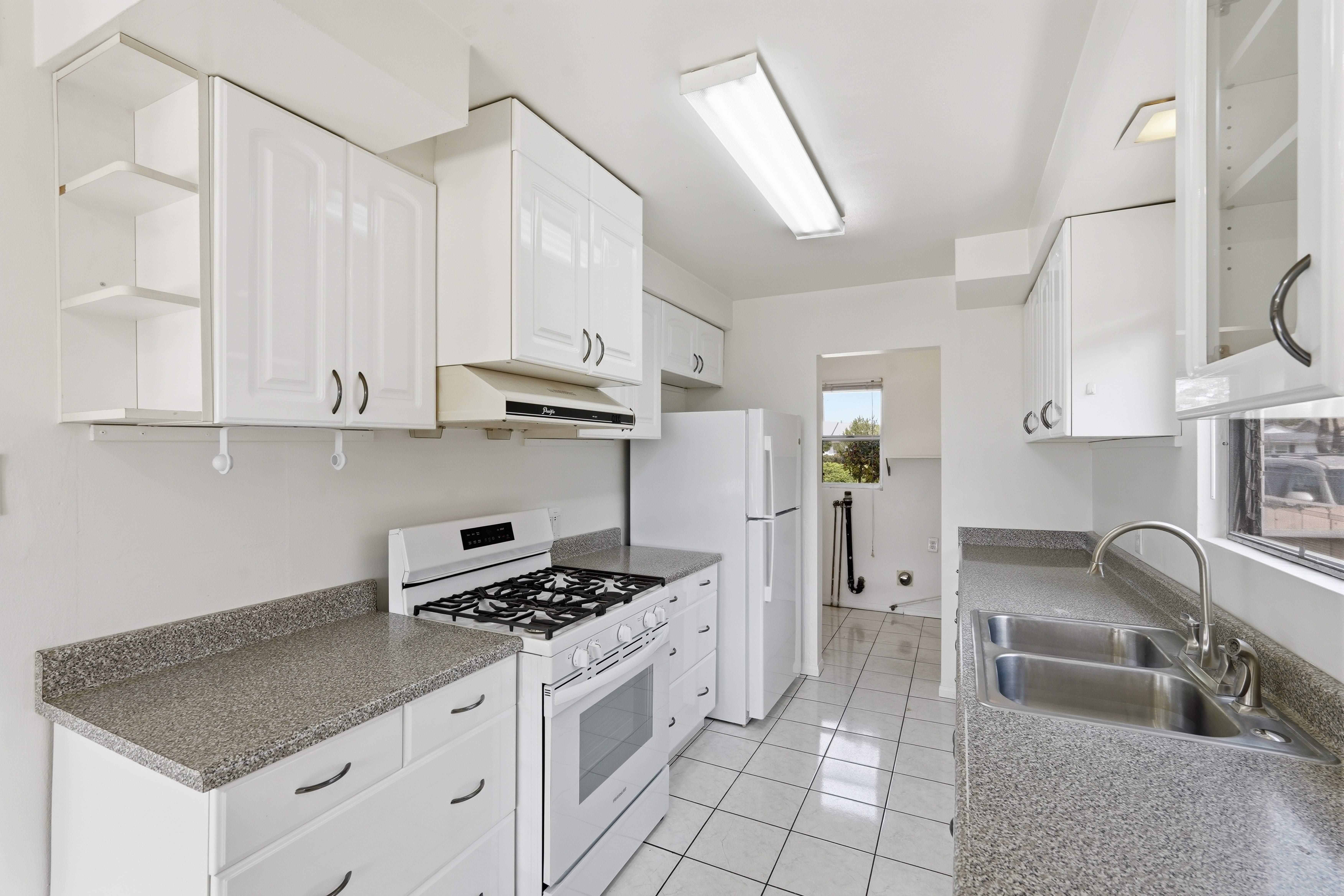  15627 Prairie Avenue, Lawndale, CA 90260 - 物件實景