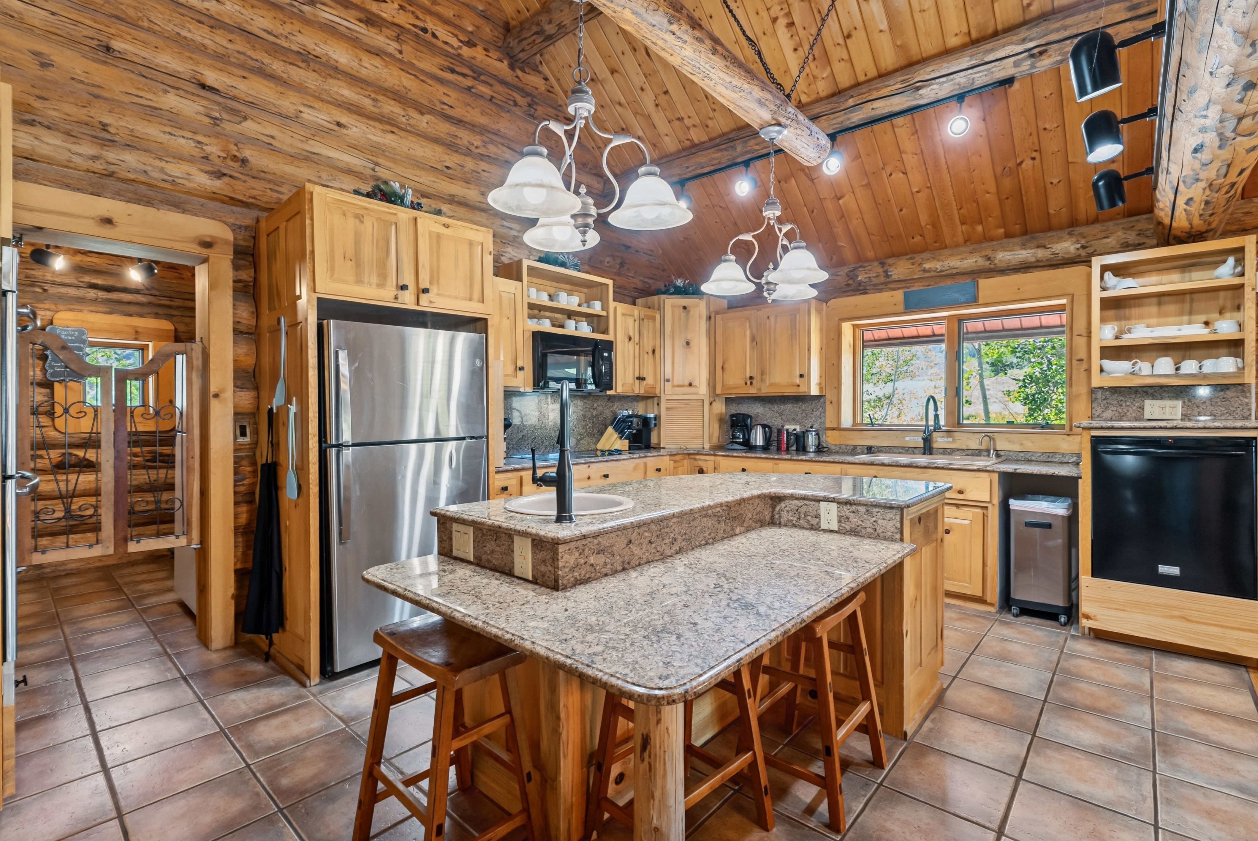  385 Darby Drive, Silverthorne, CO, 80498 - 物件實景