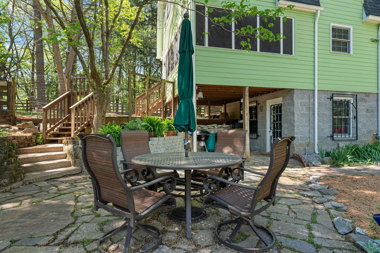 Bowling Green, Kentucky, 42103, United States, 4 Bedrooms Bedrooms, ,5 BathroomsBathrooms,Residential,For Sale,1785083