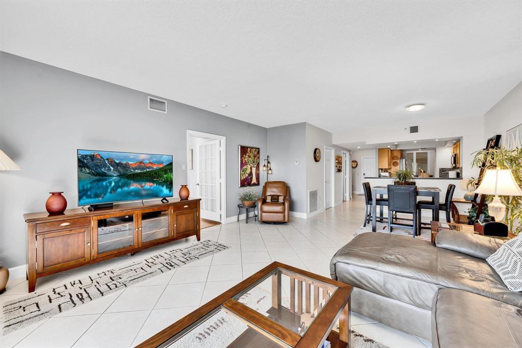 Pompano Beach, Florida, 33062, United States, 2 Bedrooms Bedrooms, ,3 BathroomsBathrooms,Residential,For Sale,2040159
