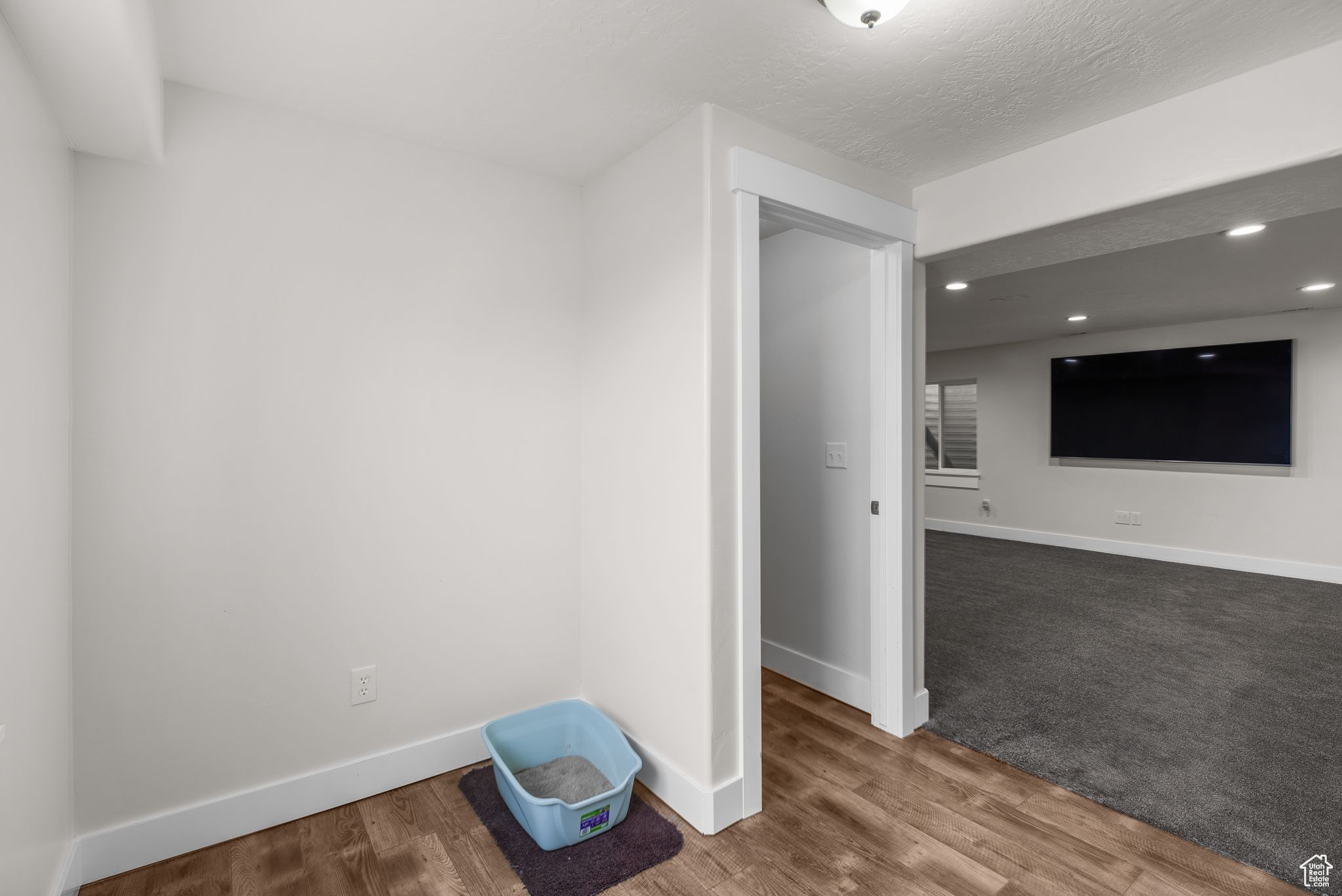 Tooele, Utah, 84074, United States, 5 Bedrooms Bedrooms, ,3 BathroomsBathrooms,Residential,For Sale,1907581