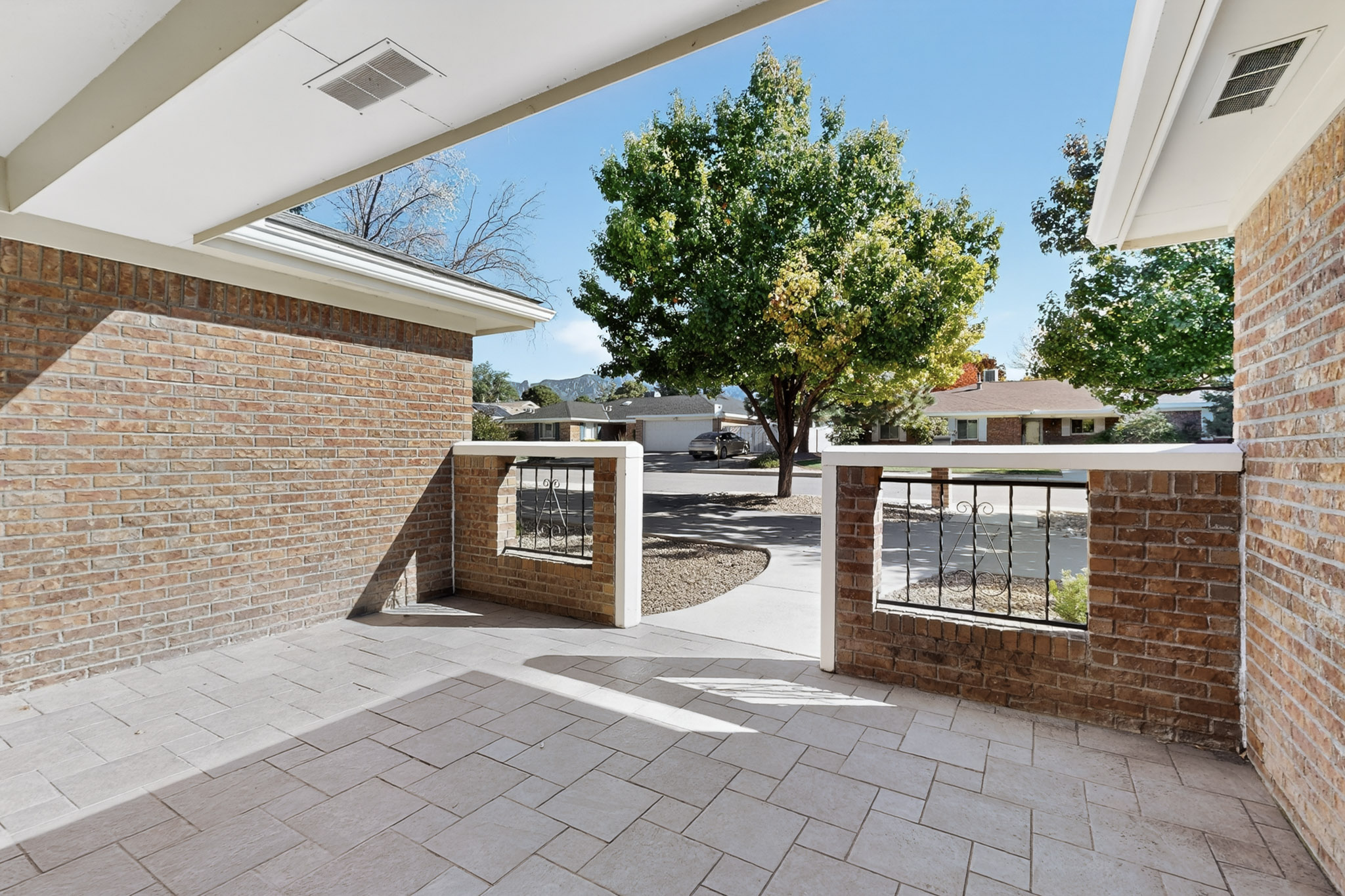 Albuquerque, New Mexico, 87109, United States, 4 Bedrooms Bedrooms, ,3 BathroomsBathrooms,Residential,For Sale,1985766