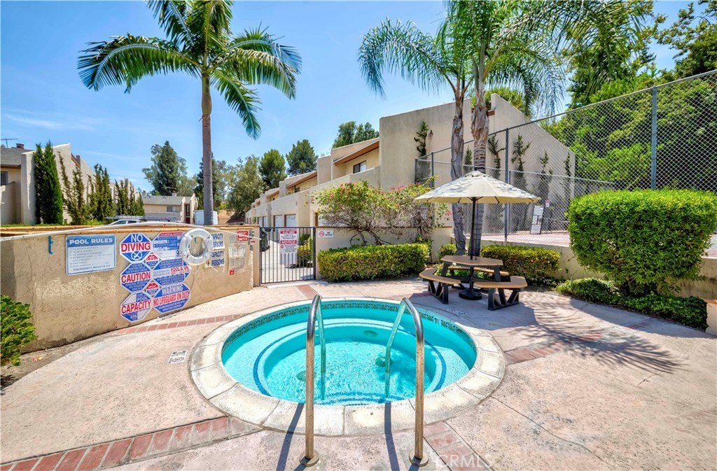 Fullerton, California, 92833, United States, 2 Bedrooms Bedrooms, ,3 BathroomsBathrooms,Residential,For Sale,1890982