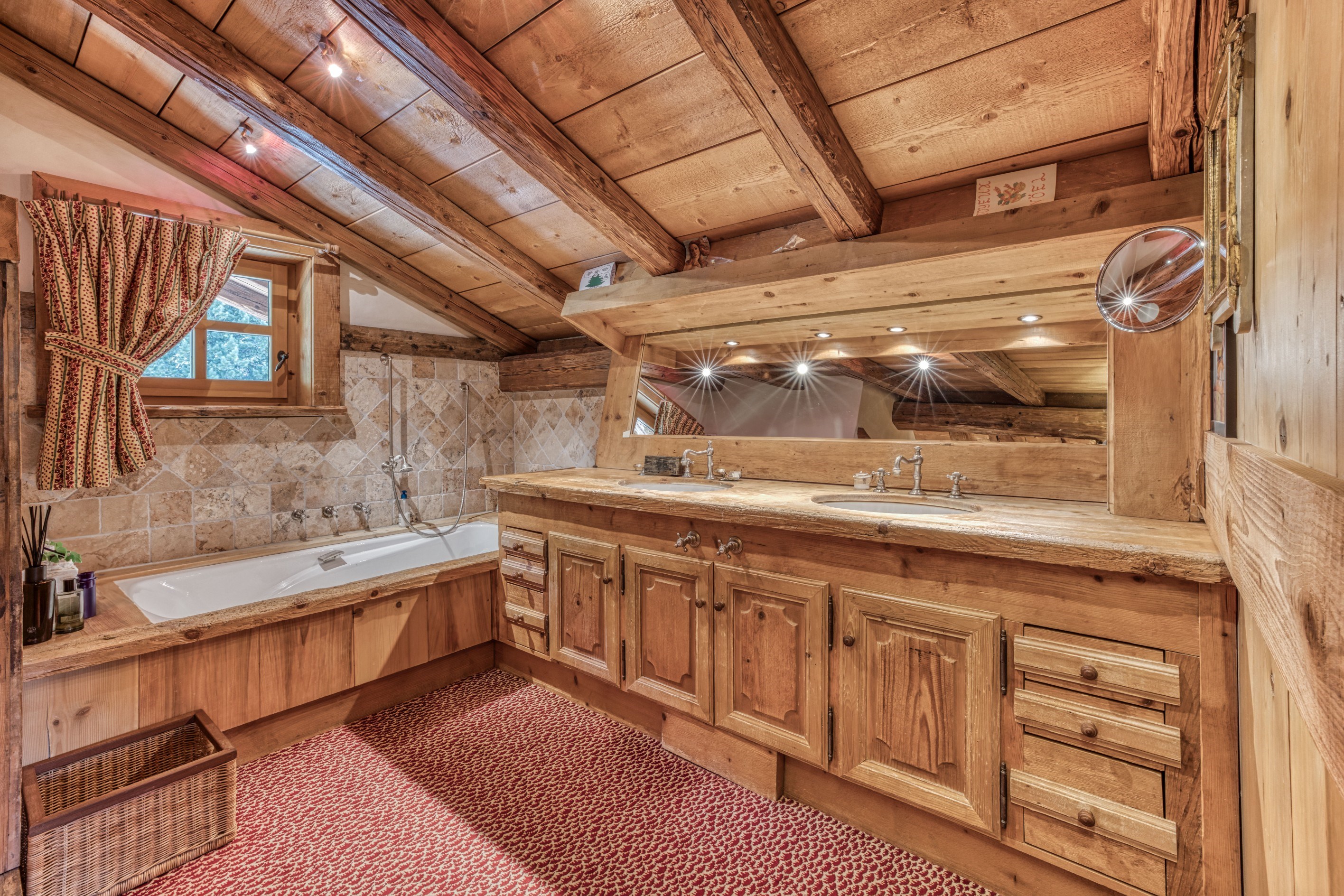  Domaine Épervier - Two connected chalets on a 20,000 m² plot - 物件實景
