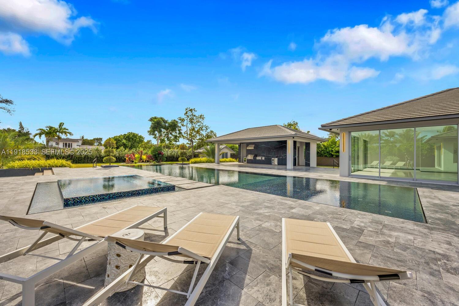 Miami, Florida, 33173, United States, 6 Bedrooms Bedrooms, ,7 BathroomsBathrooms,Residential,For Sale,2001798