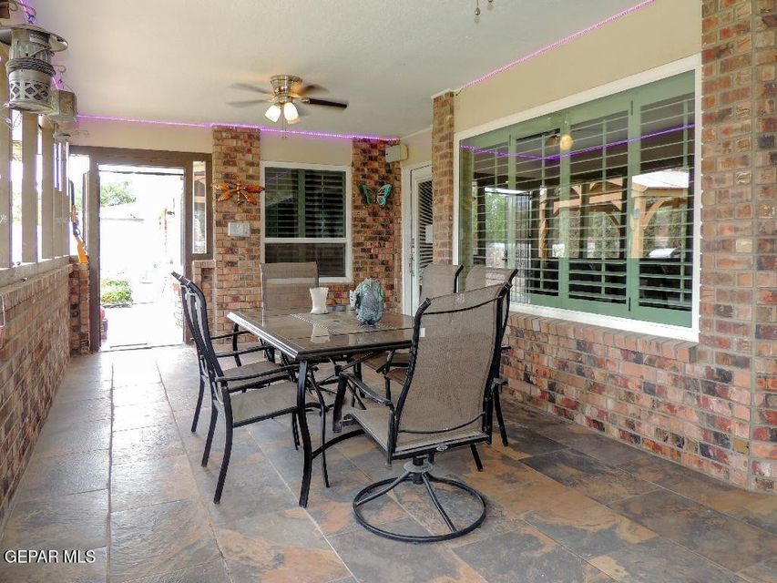El Paso, Texas, 79935, United States, 4 Bedrooms Bedrooms, ,2 BathroomsBathrooms,Residential,For Sale,1923244